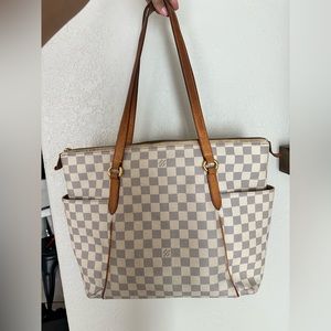 AUTHENTIC Louis Vuttion - VINTAGE Damier Azur Totally MM